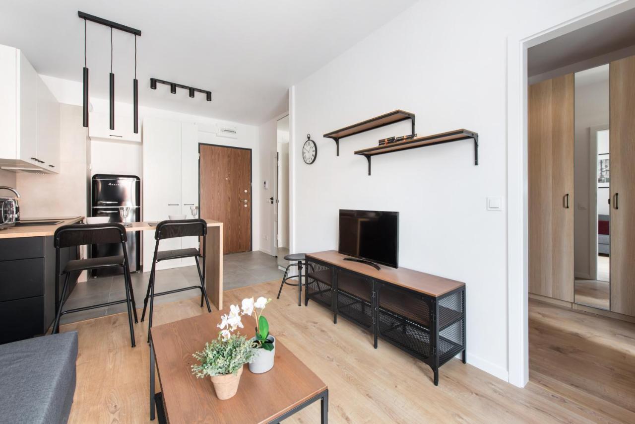 Superapart Stalowa 39 Modern Unit With Kitchen & Wifi Варшава Екстериор снимка