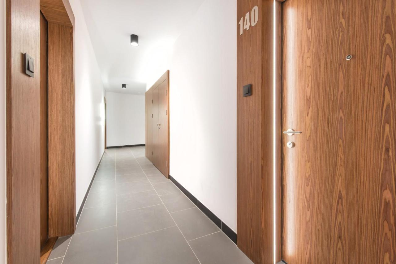 Superapart Stalowa 39 Modern Unit With Kitchen & Wifi Варшава Екстериор снимка