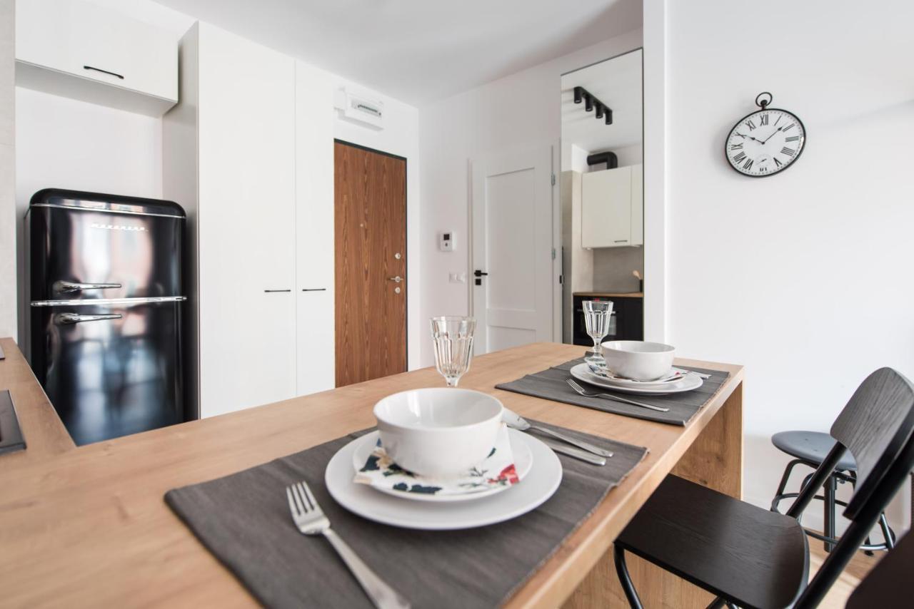 Superapart Stalowa 39 Modern Unit With Kitchen & Wifi Варшава Екстериор снимка