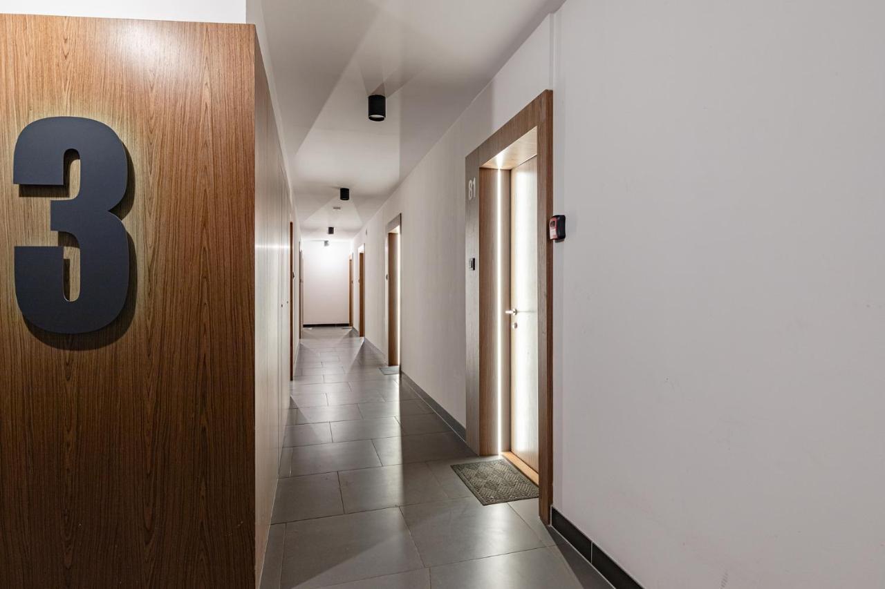 Superapart Stalowa 39 Modern Unit With Kitchen & Wifi Варшава Екстериор снимка